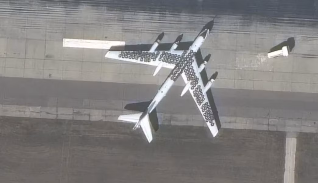 Theo The Drive, lớp phủ bằng lốp ô tô có thể nhằm mục đích phá vỡ tín hiệu hồng ngoại của máy bay, vốn được tên lửa hành trình sử dụng để nhận dạng mục tiêu.