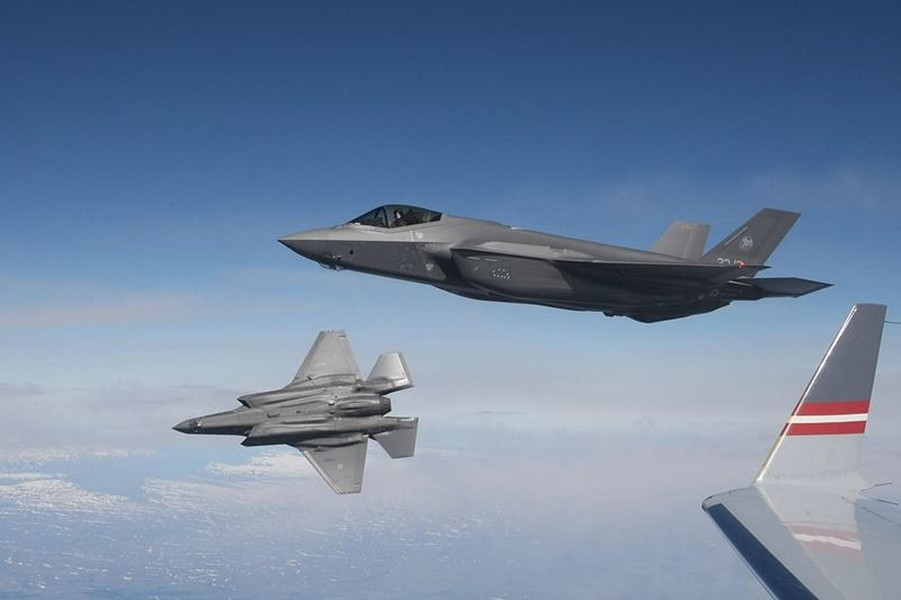 Khu vực chịu sự giám sát đặc biệt là ở địa bàn xung quanh Estonia, giáp biên giới với Nga. Căn cứ cho các hoạt động này là sân bay quân sự Amendola, nằm ở miền Nam nước Ý, khi máy bay có thể nhanh chóng hiện diện tại điểm nóng.