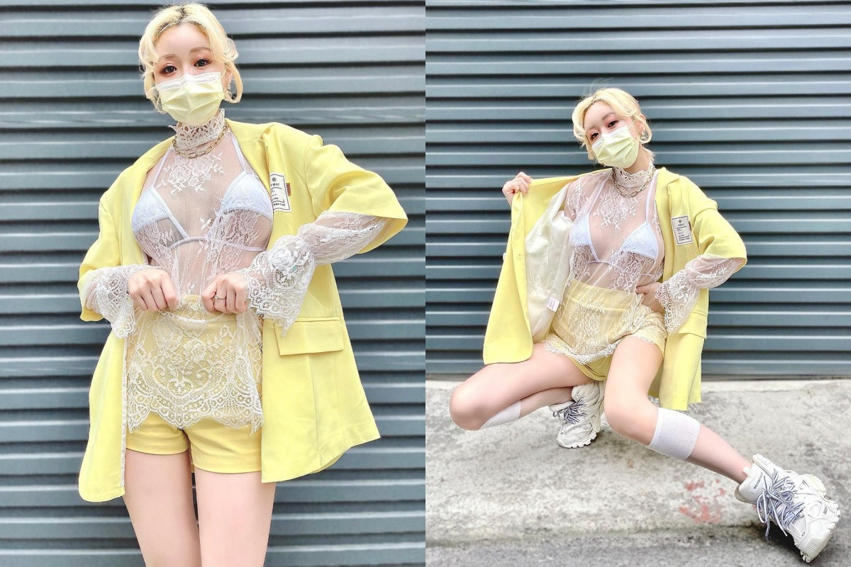 Có những trang phục hot girl gợi cảm Diệp Ny Ny mặc cũng như không mặc vì chẳng giúp cô nàng che phủ được bao nhiêu diện tích cơ thể.