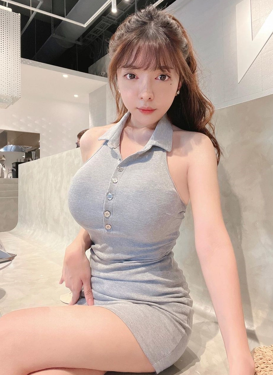 Đáp lại những lời chỉ trích của mọi người cho rằng Tình Tình đang cố gắng tạo chiêu trò để thu hút thêm sự chú ý, tăng lượng người theo dõi...