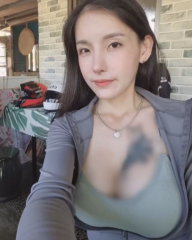 Cô nàng sẽ không phải nhờ các chiêu trò hở hang, tự làm hạ đẳng cấp của bản thân.