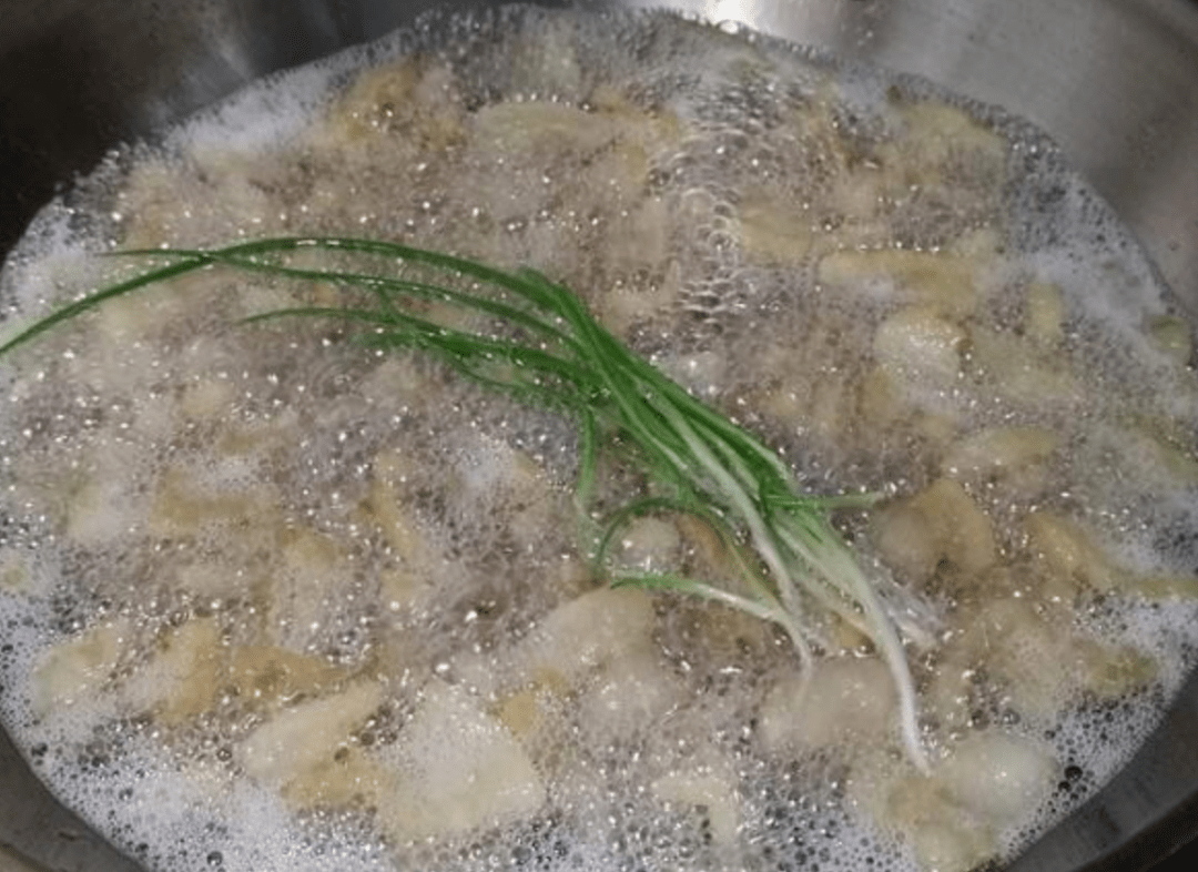 Có 4 loại thực phẩm được xem là "béo" hơn cả thịt mỡ, ăn càng lắm thì mạch máu càng dễ tắc, gan tổn thương nhanh, ngày càng cứng lại. Cùng điểm danh các thực phẩm này nhé.