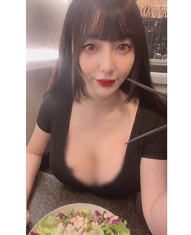 Các fan hâm mộ trung thành của Đường Đường hi vọng, cô nàng sẽ nghiêm túc và đầu tư hình ảnh hơn.