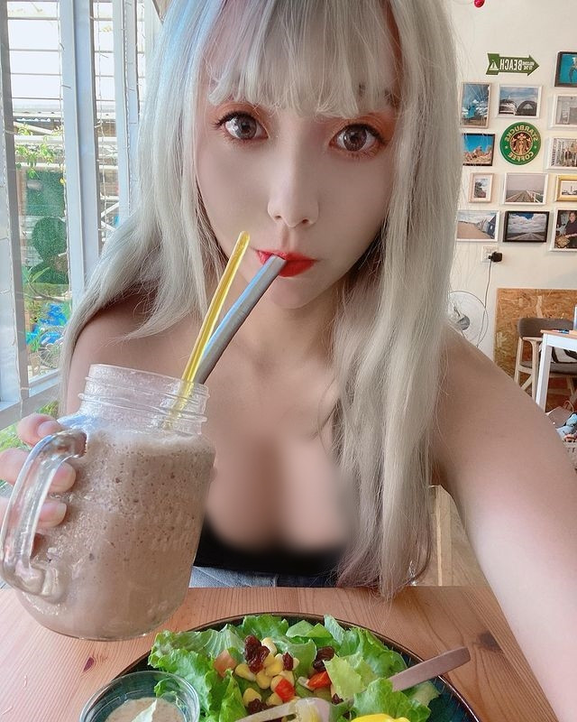 Đồng thời, nếu Đường Đường bớt chiêu trò, chăm chỉ và nỗ lực thêm nữa, cô nàng sẽ được ủng hộ nhiều hơn.