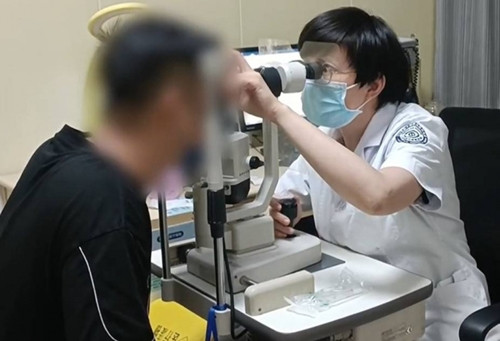 Kieu massage mat khien nam thanh nien suyt mu vinh vien