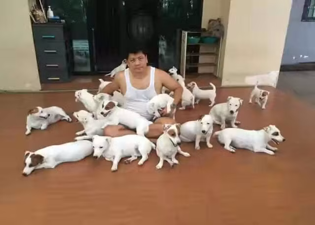 Nguoi dan ong song doi doc than cung 20 chu cho sau do vo hon nhan