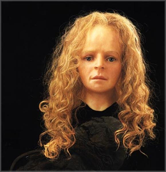 Quan điểm khác suy đoán cô gái Yde có thể phạm phải tội ác nghiêm trọng nào đó nên bị xử tử. Đây chỉ là những giả thuyết nên đến nay giới chuyên gia vẫn cố gắng đi tìm lời giải.