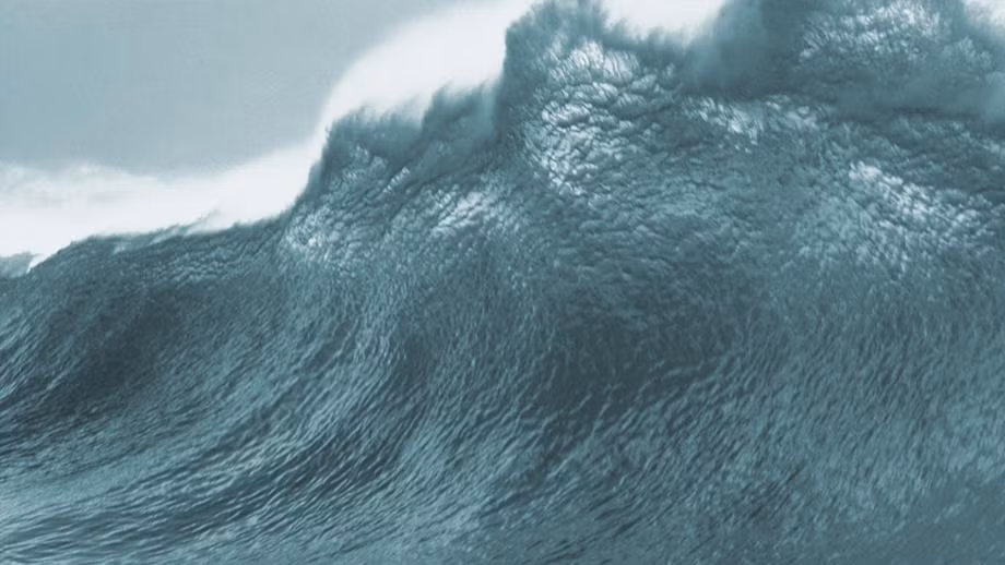 Từ đây, các chuyên gia cho rằng, sóng quái vật có khả năng là thủ phạm gây ra nhiều vụ mất tích tàu thuyền trong những năm qua.