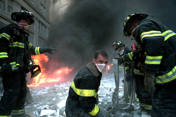 Đến ngày 4/9/2001, các cố vấn an ninh quốc gia của Tổng thống Bush thông qua bản dự thảo kế hoạch ứng phó với mạng lưới khủng bố al Qaeda.