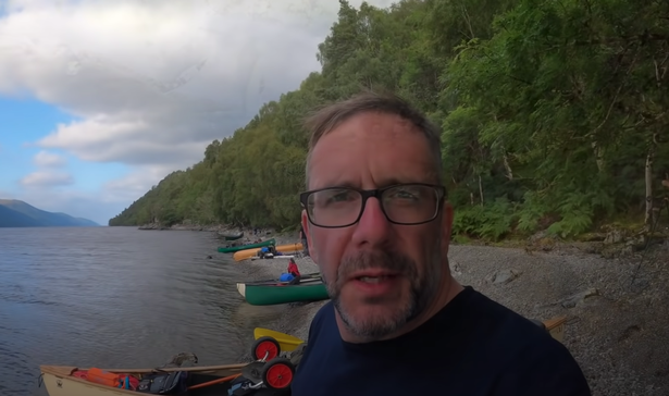  Quái vật hồ Loch Ness là sinh vật bí ẩn thu hút sự quan tâm của công chúng suốt nhiều thập kỷ qua. Mới đây, ông Richard Mavor, 54 tuổi, đến từ Yorkshire, Vương quốc Anh gây chú ý khi đăng tải video được cho là có sự xuất hiện của quái thú huyền bí này.