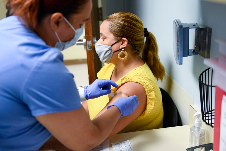 Điều này cho thấy các biến thể của virus SARS-CoV-2 đang lây lan mạnh hơn trong không khí so với chủng virus ban đầu.