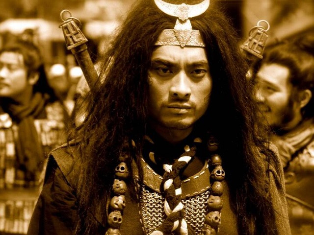 Bí ẩn này được các chuyên gia giải mã khi tìm thấy mộ của Võ Tòng. Vào năm 1894, khi tiến hành tu sửa tường thành Dũng Kim Môn ở Hàng Châu, các công nhân tình cờ phát hiện ra một quan tài cổ.