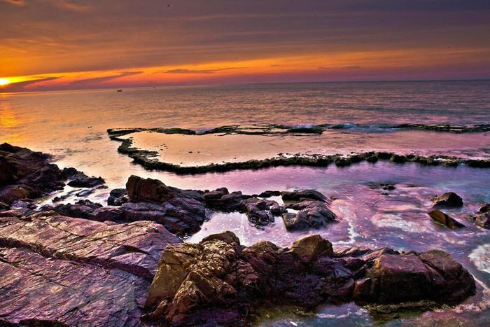 Vẻ đẹp hoang sơ của điểm du lịch Hang Rái trong cụm du lịch Khu dự trữ sinh quyển Núi Chúa. (Ảnh: Trọng Đạt/TTXVN)