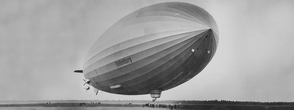 Kể từ khi thực hiện chuyến bay đầu tiên vào tháng 3/1936, khinh khí cầu Hindenburg thường chở khách từ Đức đến Bắc Mỹ và Nam Mỹ.