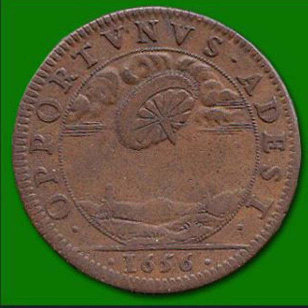 Thậm chí, một giả thuyết cho rằng, người ngoài hành tinh có thể đã mang những đồng xu "lạ" trên tới Trái đất và để lại cho con người như một món đồ kỷ niệm.