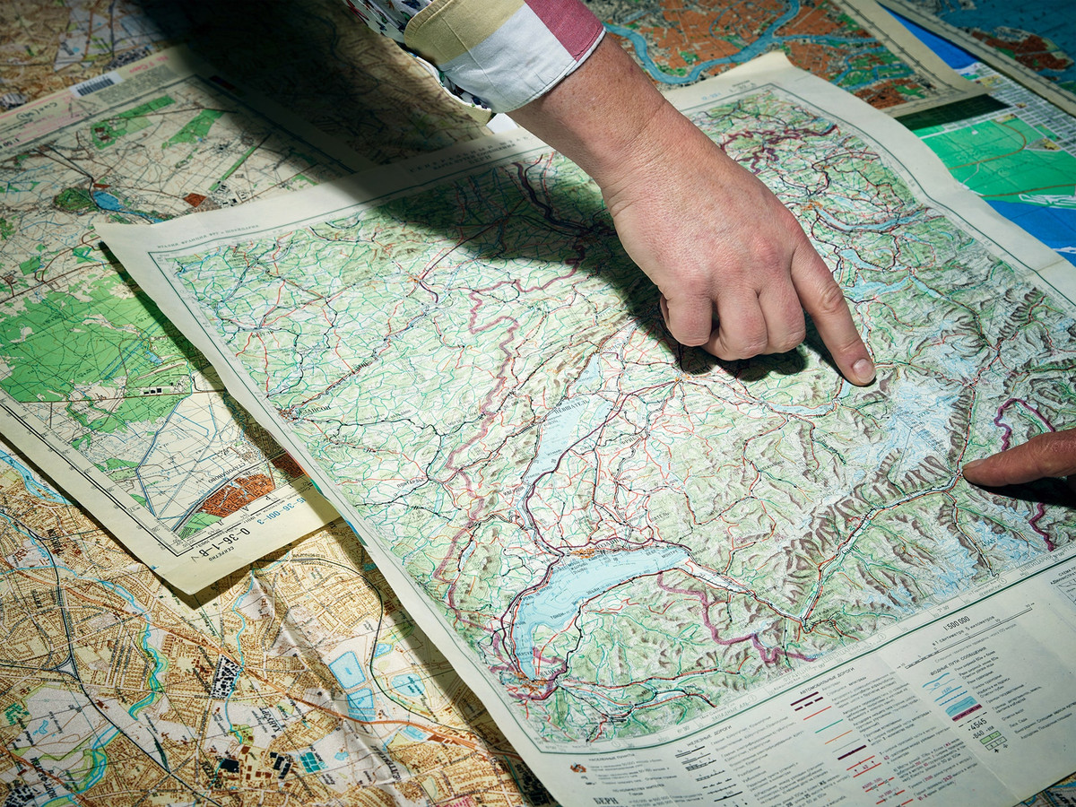 Mỗi sư đoàn tiêm kích bom của Liên Xô đều có một phi đội máy bay chở sẵn bom hạt nhân. Các máy bay như MiG-27, Su-17 được chuẩn bị sẵn sàng thực hiện nhiệm vụ khi xảy ra chiến tranh.