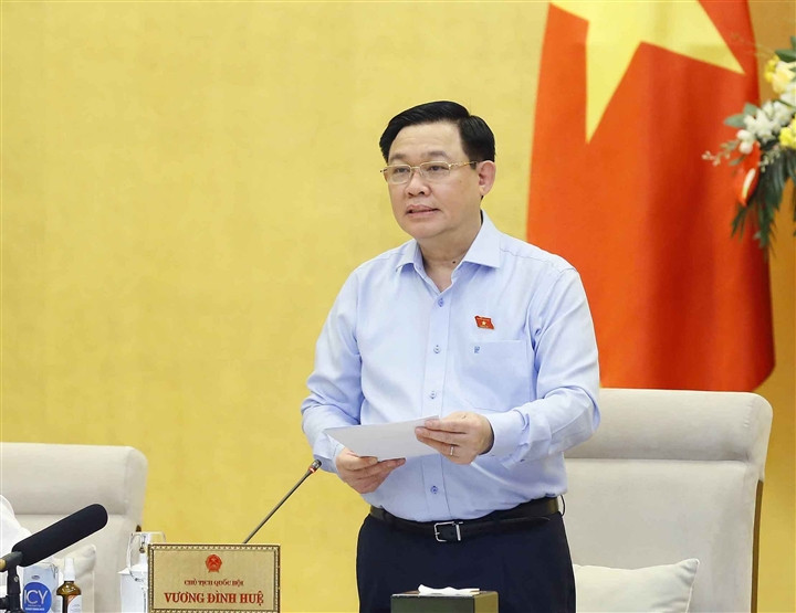 Thuong vu Quoc hoi dong y dung 30.000 ty dong ho tro nguoi lao dong