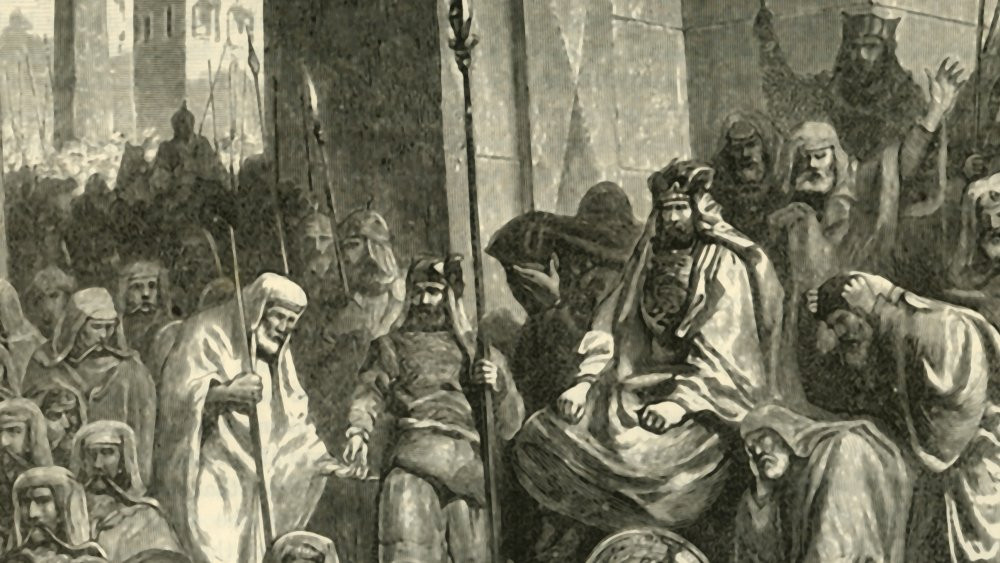 Trong suốt nhiều năm, nỗ lực tìm kiếm tung tích của đội quân 50.000 người rơi vào ngõ cụt. Vì vậy, một giả thuyết cho rằng, những người này có thể gặp phải cơn bão cát sa mạc kinh hoàng. Do đó, toàn bộ đội quân tử nạn và thi thể bị vùi lấp dưới cát nên khó có thể tìm thấy.