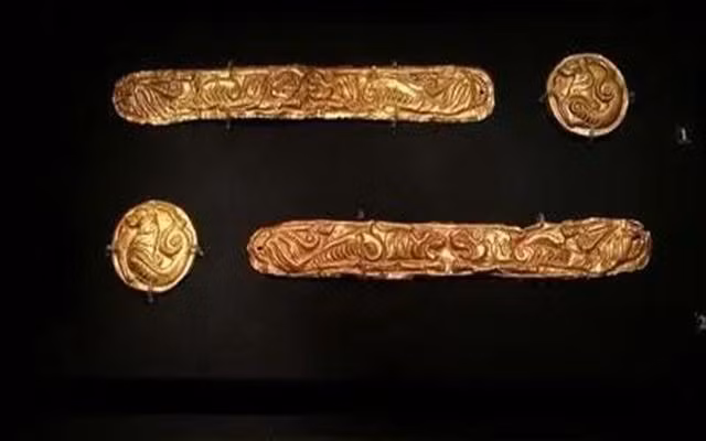 Ngôi mộ cổ chứa thi hài người phụ nữ trên có kích thước khá lớn với chiều dài khoảng 6,56m, rộng 4,22m và sâu 7,1m.