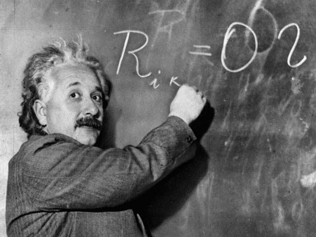 Không chỉ đam mê nghiên cứu khoa học, nhà bác học Einstein còn là một nhà hoạt động dân quyền. Ông ủng hộ mạnh mẽ quyền công dân và quyền tự do ngôn luận.
