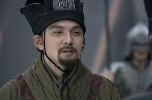 Theo các sử liệu, Quách Gia phục vụ Tào Tháo trong suốt 11 năm. Trong những năm này, mưu sĩ của Tào Tháo chứng tỏ cho mọi người thấy ông là người thông minh, có tài mưu lược và liệu sự như thần.