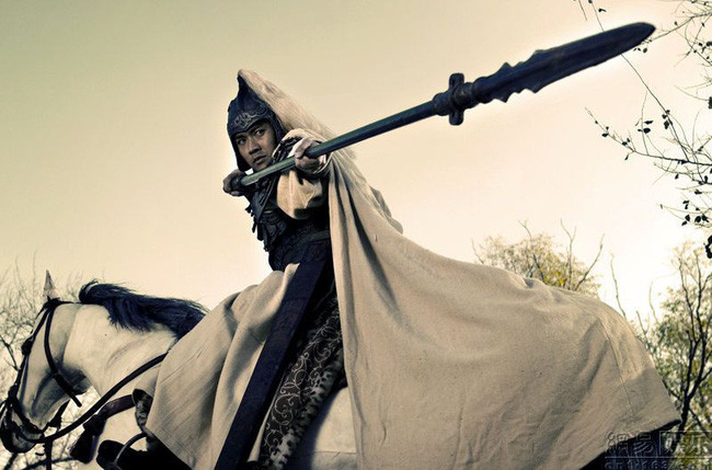 Mo mo danh tuong Tam Quoc, giai noi oan giet nguoi cho Trieu Van