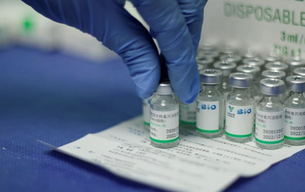 Phan ung sau tiem vac xin Vero Cell: Chuyen gia chi cach xu tri