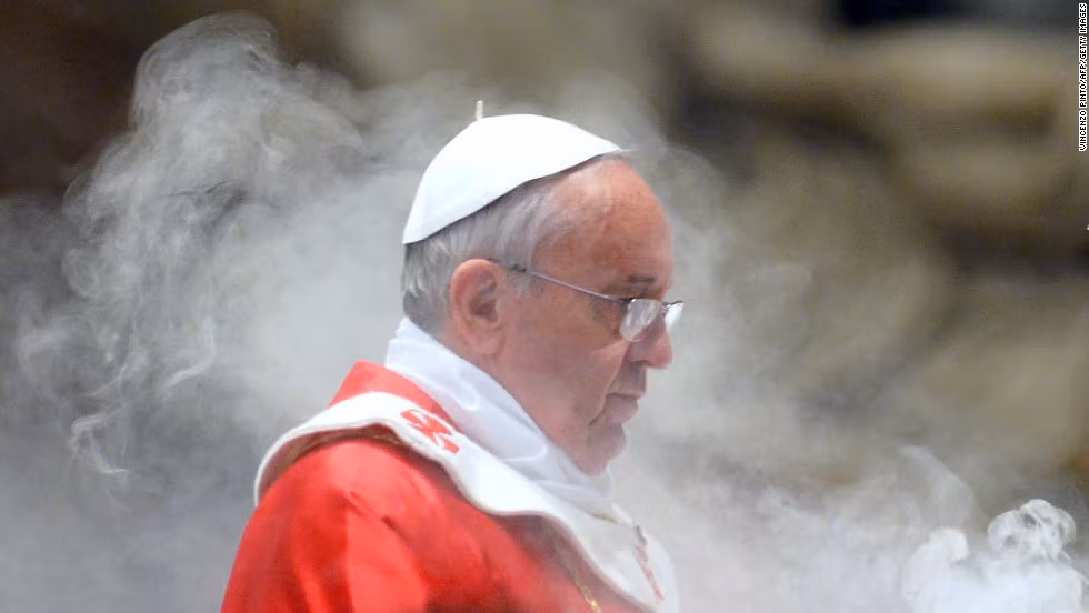 Trong 60 năm (cuối những năm 1800 - đầu những năm 1900), các Giáo hoàng không rời khỏi Vatican để từ chối thừa nhận Vương quốc Italy.