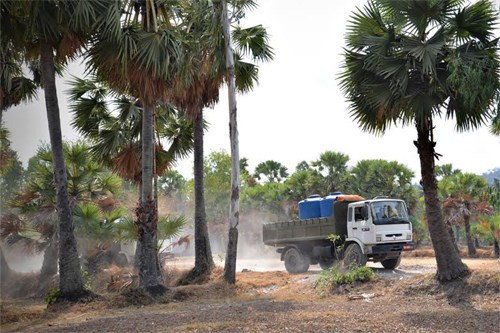 Nước sạch cho người dân xã An Phú được Lữ đoàn Công binh 25 đảm bảo từ ngày 1-4 đến hết mùa khô, dự kiến kéo dài tới tháng 6-2016.