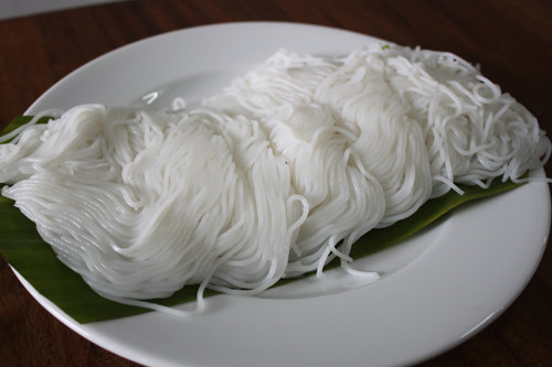 Người thường xuyên tiếp xúc với formol trong bánh phở nhiều nguy cơ mắc ung thư mũi, họng, phổi… Cơ quan Nghiên cứu Quốc tế về Ung thư (IARC) phân loại formol thuộc nhóm chất gây ung thư cho con người dựa trên các bằng chứng dịch tễ học của người thường xuyên tiếp xúc với chất này trong môi trường công nghiệp. 