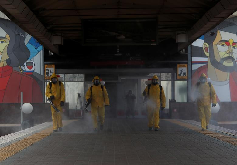 Gần đây, Tổng thống Nga Vladimir Putin tuyên bố sẽ dần nới lỏng các biện pháp phong tỏa trên cả nước, theo quyết định của lãnh đạo các địa phương. Tuy nhiên, Thị trưởng Moscow Sergey Sobyanin khẳng định không vội vàng chấm dứt phong tỏa vì lo ngại làn sóng dịch bệnh thứ hai bùng phát.