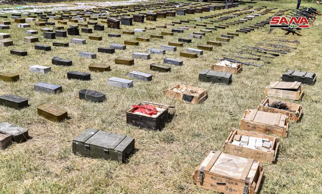 Số vũ khí, trang thiết bị quân sự nói trên bị thu giữ trong quá trình binh sĩ Syria tuần tra tại các khu vực ở tỉnh Daraa và Sweida dọc biên giới phía nam của Syria trong thời gian gần đây.