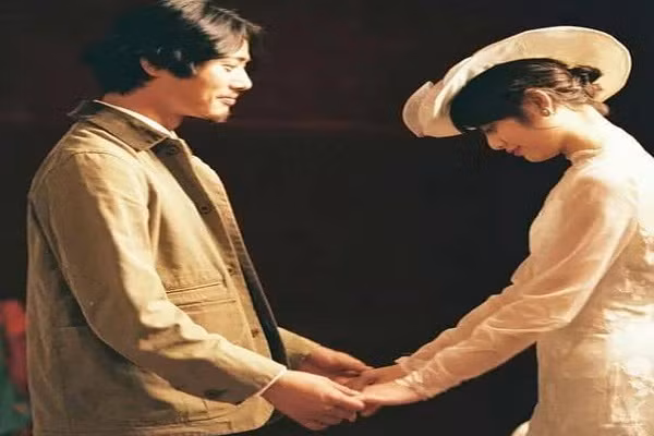 Dan ba chung thuy co 5 dac diem, lay lam vo ca doi hanh phuc