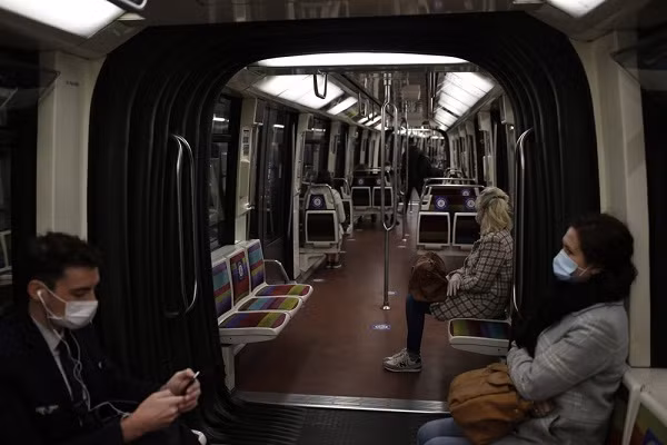 Ngo ngang “kinh do anh sang” Paris sau hai thang “dong bang” vi COVID-19-Hinh-14