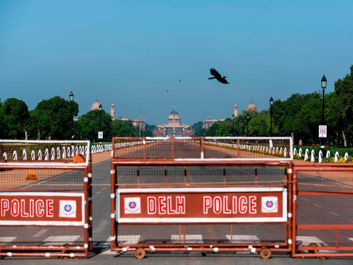 Có thể thấy, con đường này hiện lên rõ ràng hơn trong bức ảnh chụp ngày 2/4/2020.