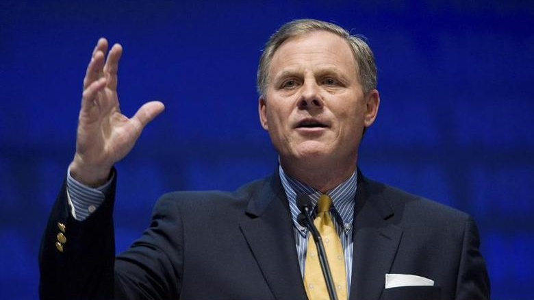 Chan dung Chu tich Uy ban Tinh bao Thuong vien My vua tu chuc-Hinh-4