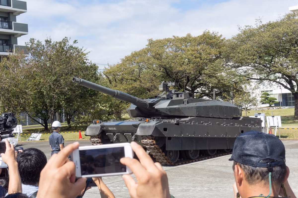 Trong ảnh, hệ thống truyền động của Type 10 “quỳ” một phần khiến người dân nước này vô cùng thích thú. Nguồn ảnh: bmpd