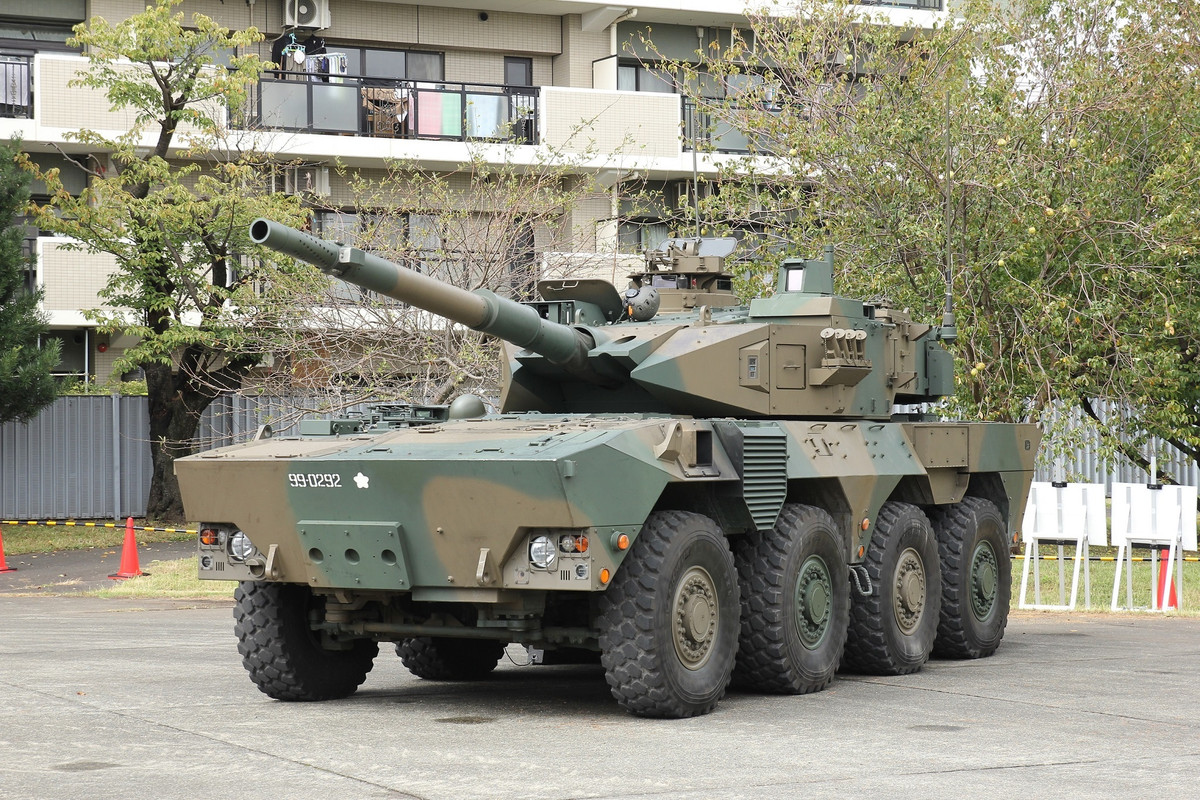 Trong ảnh là pháo tự hành chống tăng bánh lốp Type 16 được trong giai đoạn nghiên cứu phát triển. Nguồn ảnh: bmpd