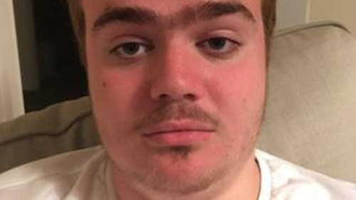 Muon duoc chu y, cau thieu nien lam dieu khong ngo ai cung so