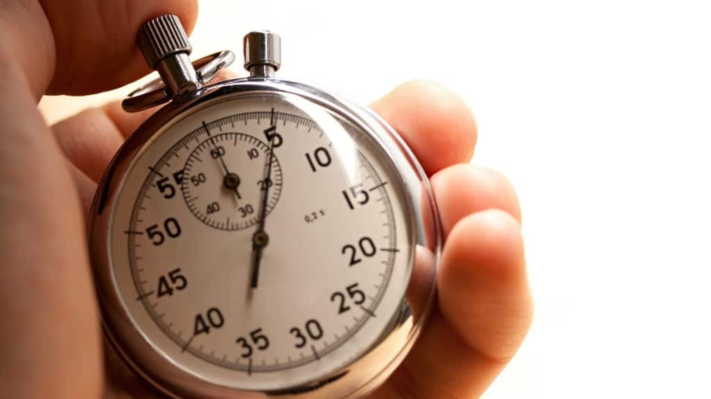 Hầu hết mọi người đều biết các đơn vị đo thời gian thông thường như giờ, phút, giây, thế nhưng rất ít người biết đến Yocto giây, Zepto giây, Atto giây, Femto giây, Pico giây...