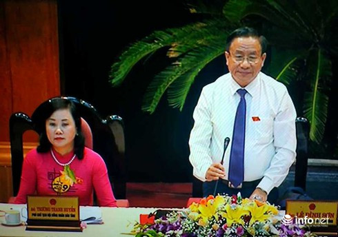 Chat van Giam doc So KHDT Ha Tinh, hoi truong nhieu phen “cuoi nghieng nga“-Hinh-4