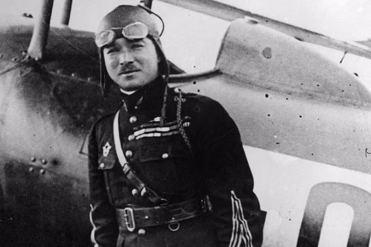 3. Rene Fonck được coi là là phi công hàng đầu của tất cả các lực lượng Đồng minh. Ông giành chiến thắng trong 72 trận bay đơn.