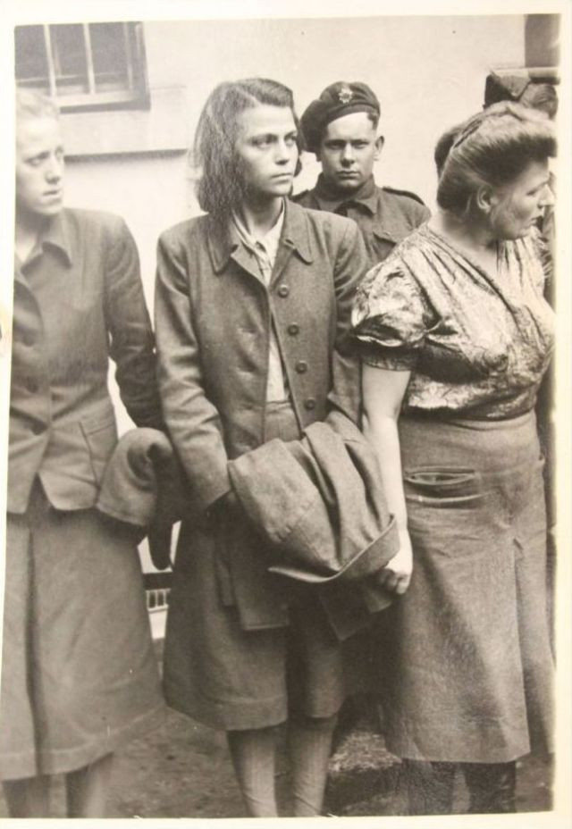 Ngoài Herta Bothe, không ít phụ nữ làm lính canh, bác sĩ trong các trại tập trung của Hitler và gây ra cái chết của hàng triệu tù nhân.