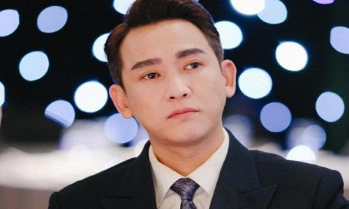 Hứa Vĩ Văn là sao nam Việt điển trai, tài năng của showbiz. Sở hữu nhiều ưu điểm là thế nhưng Hứa Vĩ Văn lại từng bị người yêu bỏ.