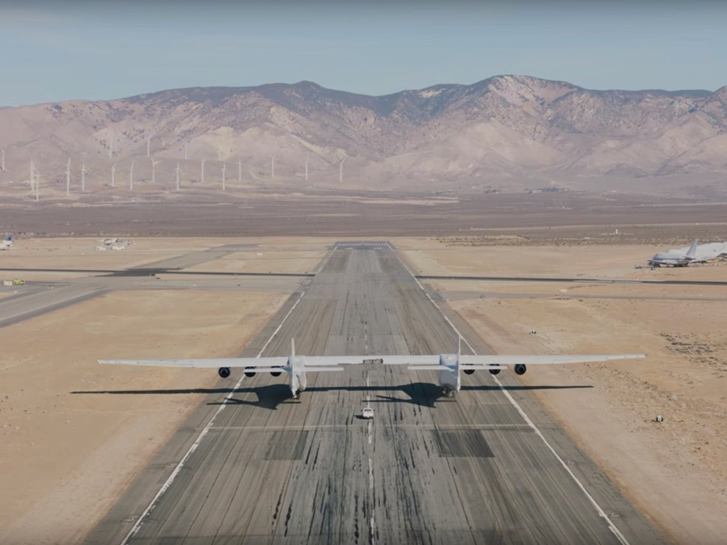 Đặc biệt, chủ sở hữu dự án Stratolaunch Systems là Paul Allen, người đồng sáng lập Microsoft. Mục tiêu của Allen là giúp việc du hành ra ngoài quỹ đạo Trái Đất trở nên thuận tiện và hiệu quả hơn.