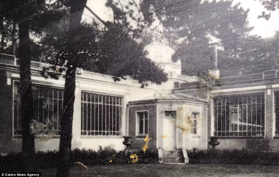 Theo ước tính, "vườn thú người" thu hút khoảng 2 triệu du khách ghé thăm để tìm hiểu cuộc sống của người dân ở những thuộc địa của Pháp năm 1907. Người dân ở những thuộc địa của Pháp mặc trang phục quê hương của họ và sống trong những ngôi nhà đậm bản sắc dân tộc.