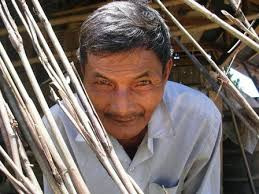 Ngay cả nhiều máy móc hiện đại được đặt quanh nhà ông Thái Ngọc đều không phát hiện được ông ngủ. Theo chia sẻ của ông, năm 30 tuổi (1970), ông mất ngủ hẳn. Do không ngủ được nên ông làm nhiều công việc như làm cỏ, bóc đậu, nấu rượu...