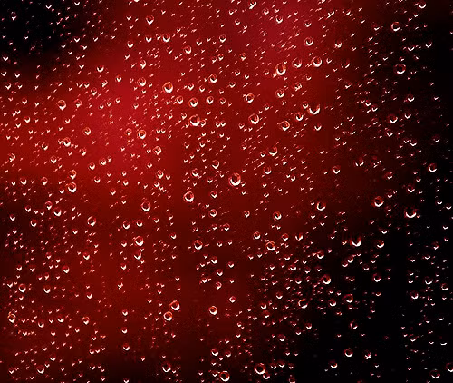 Đây không phải là lần đầu tiên xuất hiện cơn mưa màu đỏ máu. Trước đó, con người thời xưa từng kinh ngạc trước hiện tượng kỳ lạ này và có những lý giải riêng.