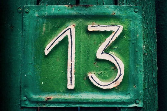 Do vậy, người mắc bệnh Triskaidekaphobia thường rất cẩn thận tránh sử dụng hoặc làm bất kỳ việc gì liên quan đến con số 13.