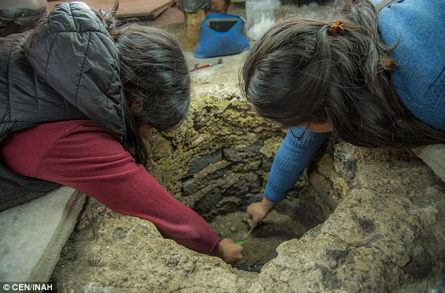 Theo các chuyên gia, thi hài đứa trẻ được cho là bị giết chết để hiến tế thần chiến tranh Huitzilopochtli của người Aztec vào thế kỷ 15.